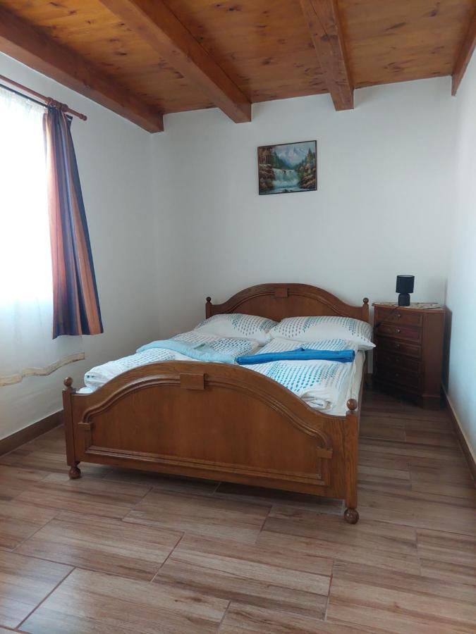 Orban Nyaralohaz Villa Kovagoors Ngoại thất bức ảnh