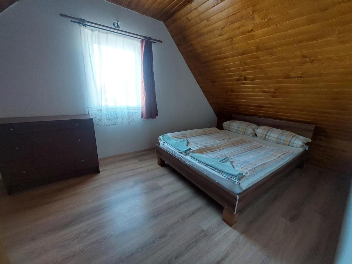 Orban Nyaralohaz Villa Kovagoors Ngoại thất bức ảnh