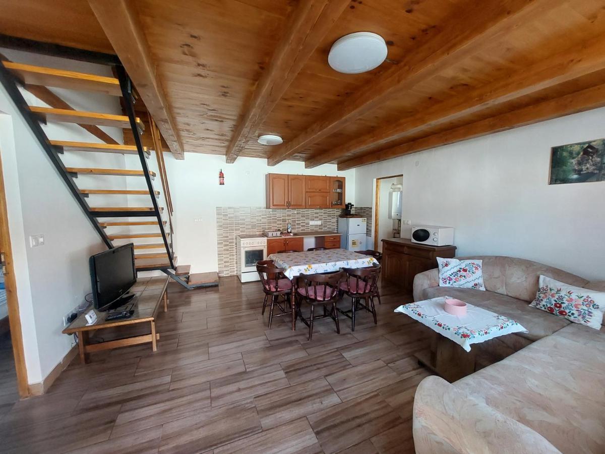 Orban Nyaralohaz Villa Kovagoors Ngoại thất bức ảnh