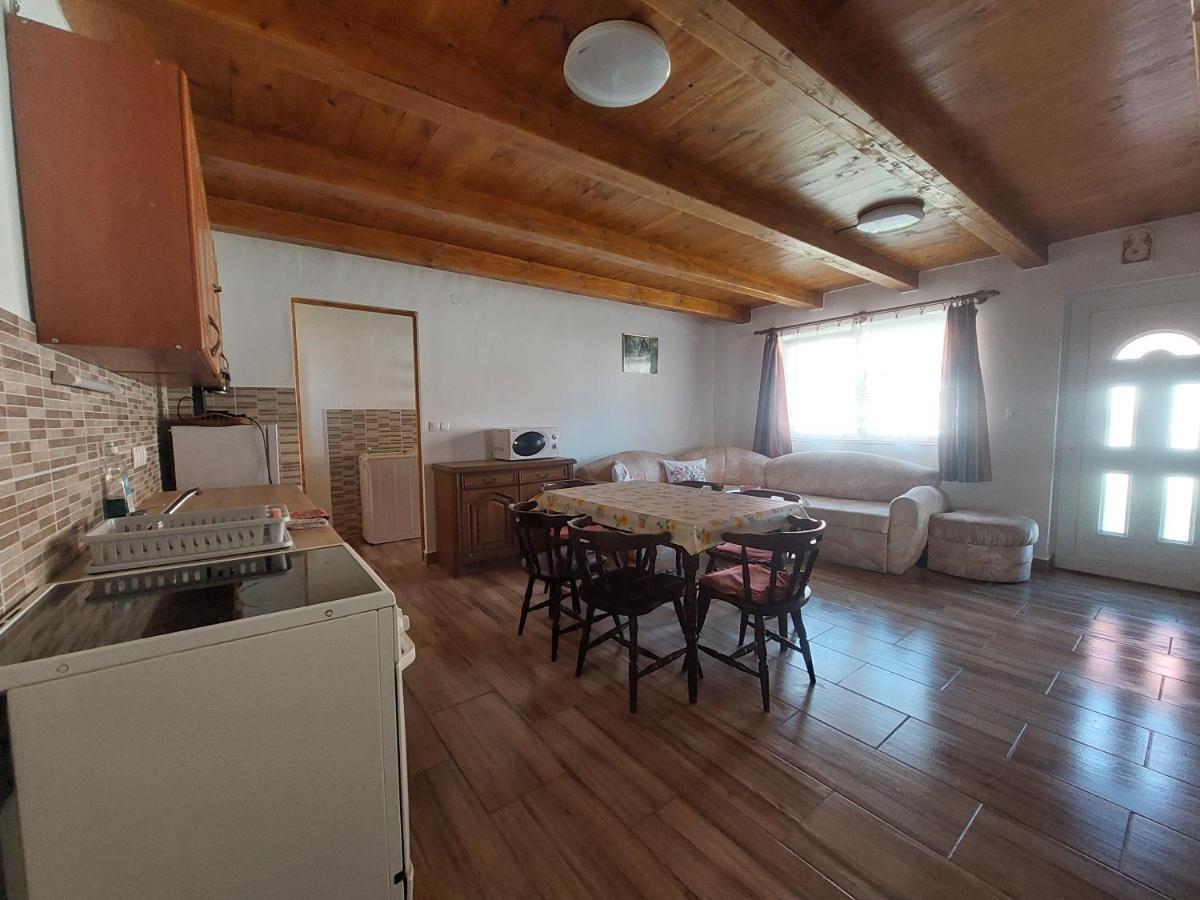 Orban Nyaralohaz Villa Kovagoors Ngoại thất bức ảnh