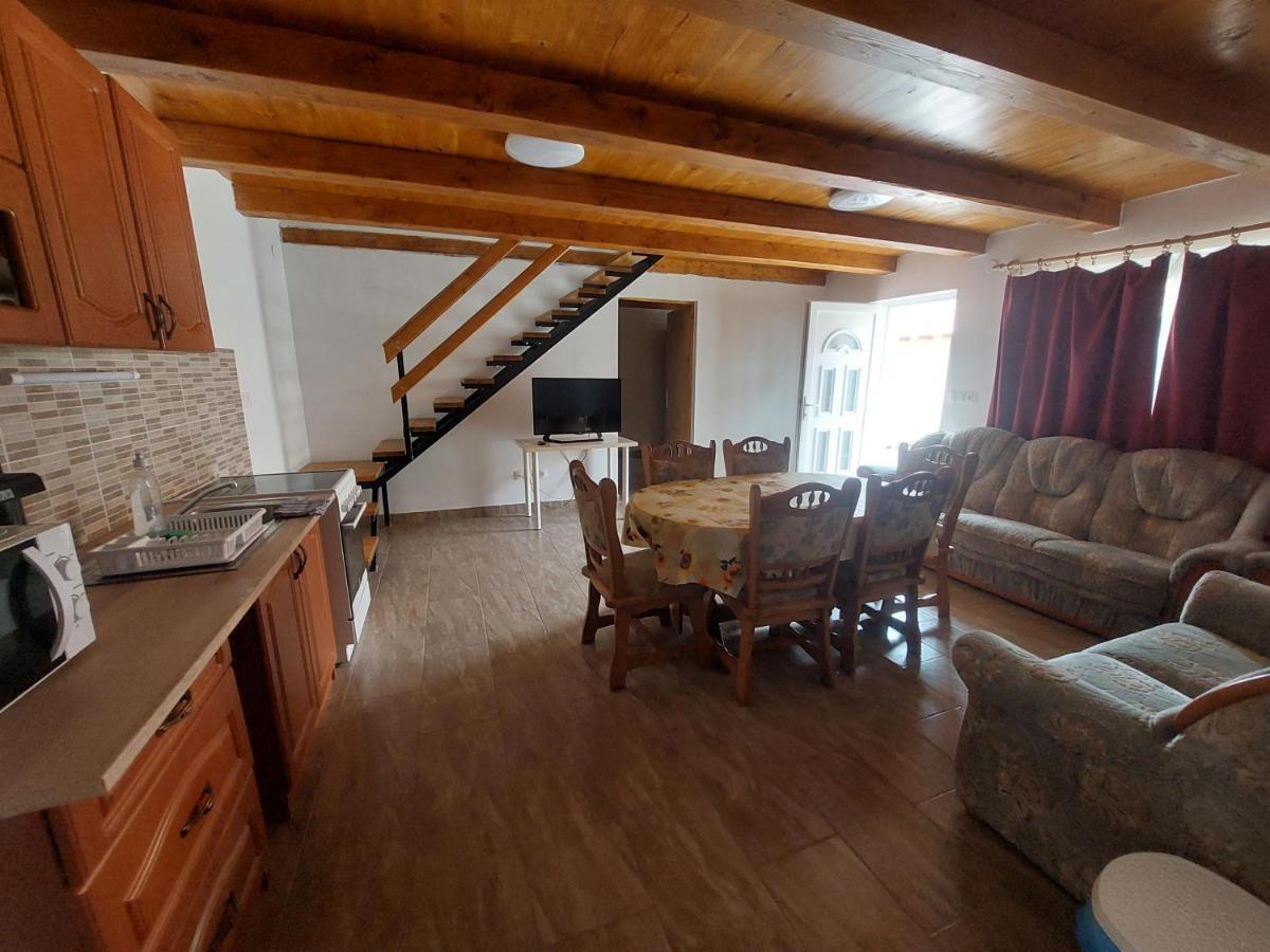 Orban Nyaralohaz Villa Kovagoors Ngoại thất bức ảnh