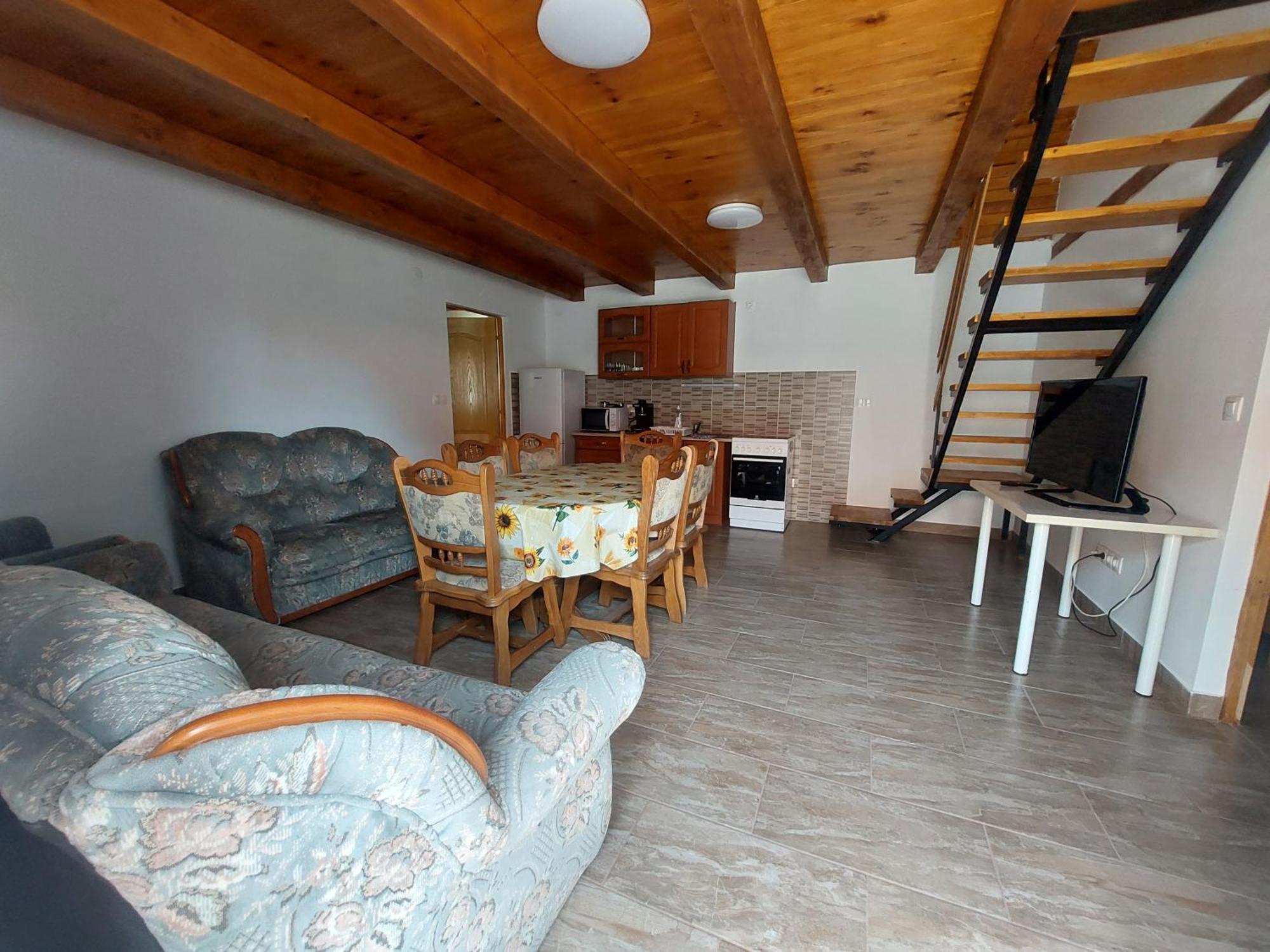 Orban Nyaralohaz Villa Kovagoors Ngoại thất bức ảnh