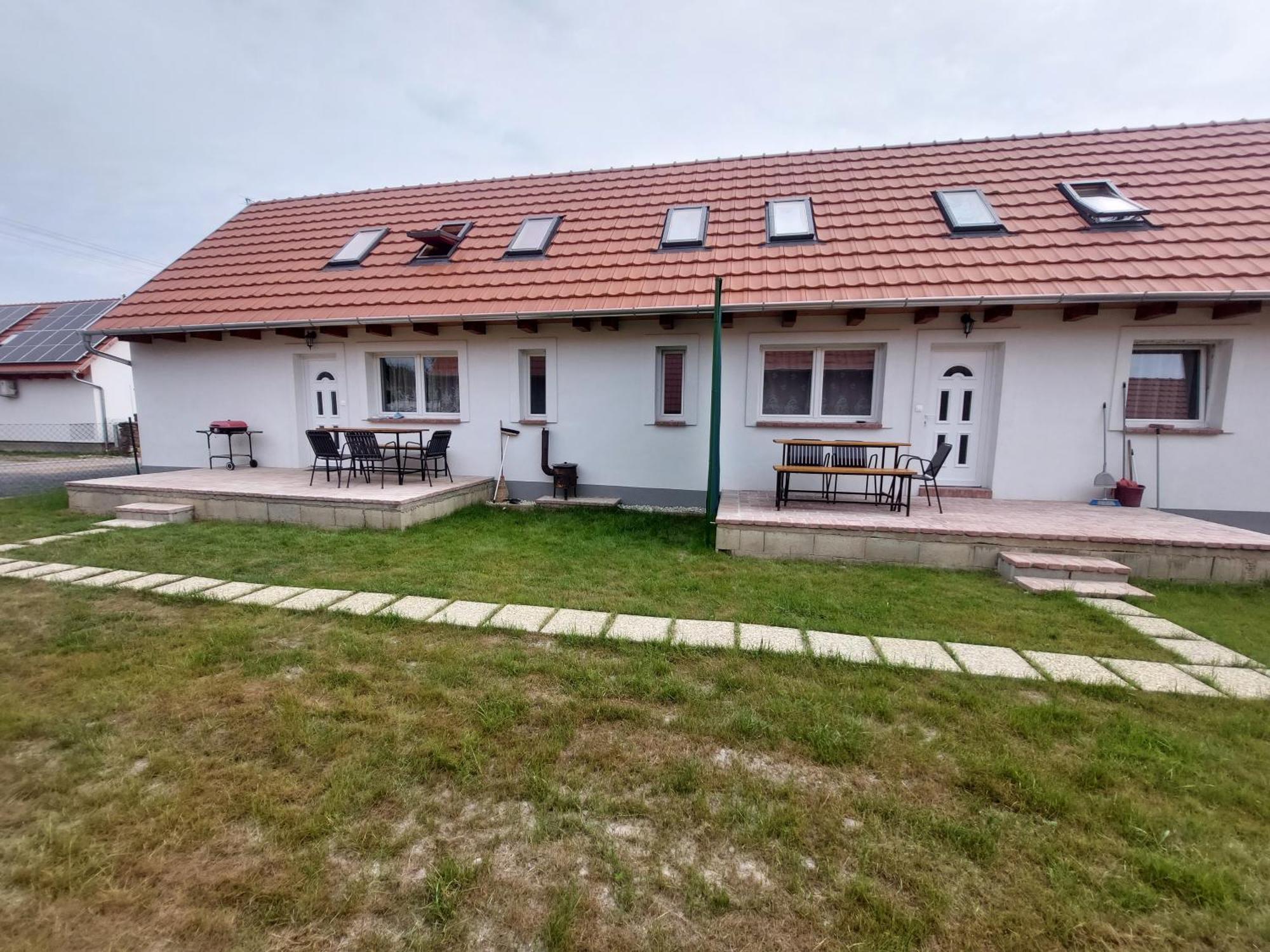 Orban Nyaralohaz Villa Kovagoors Ngoại thất bức ảnh