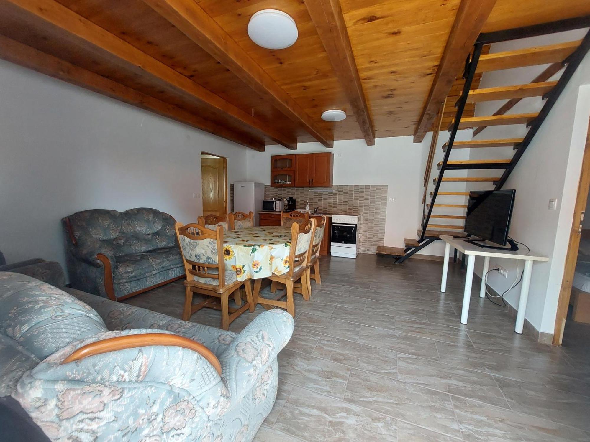 Orban Nyaralohaz Villa Kovagoors Ngoại thất bức ảnh